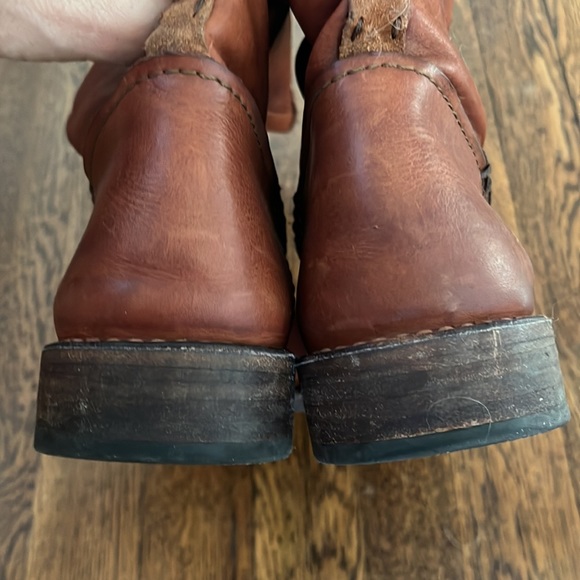 Frye | Leather Whipstitch Cognac Boots 8 - Picture 4 of 4